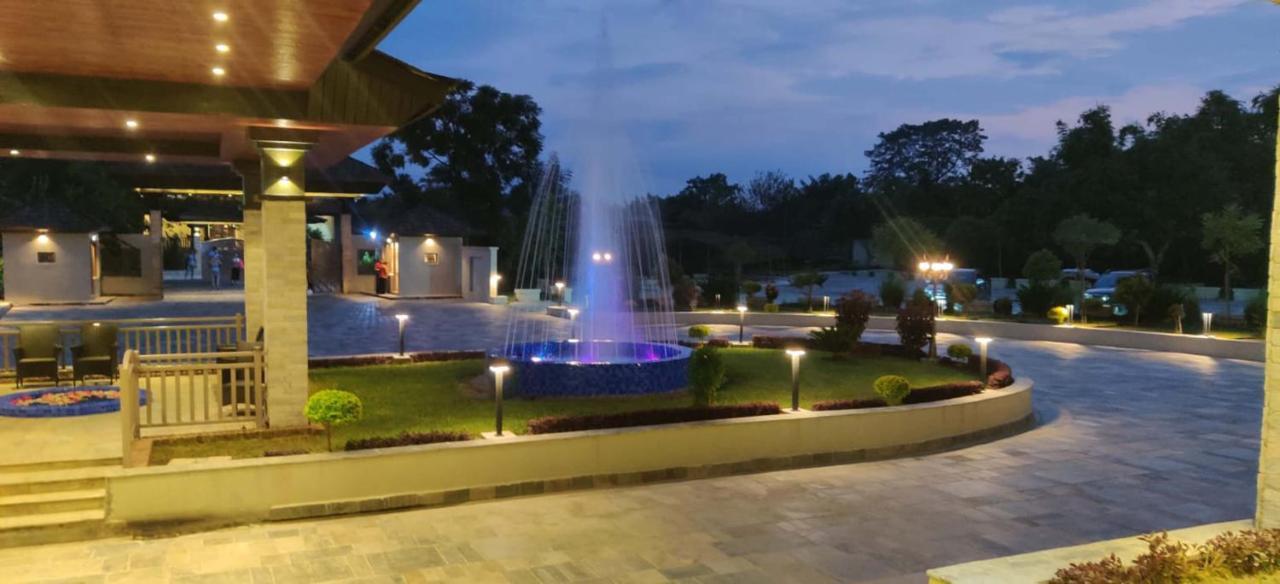 Soaltee Westend Resort Chitwan Exterior foto