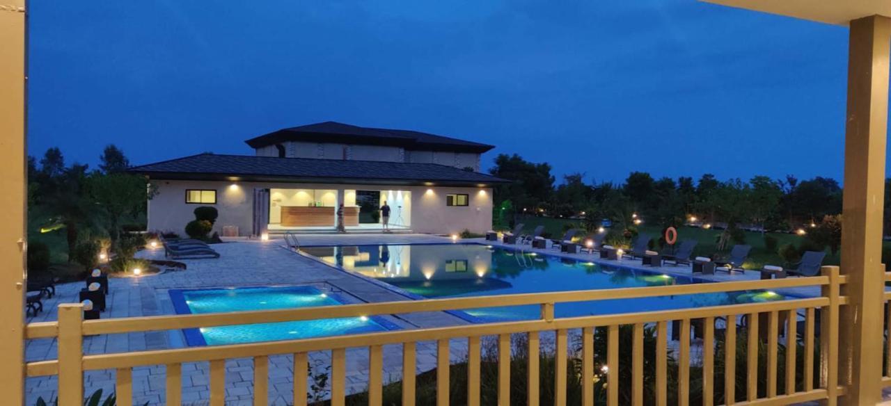 Soaltee Westend Resort Chitwan Exterior foto